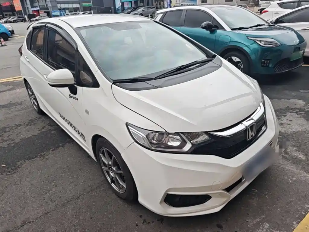 Fit 2018 1.5L CVT Comfort Edition купить на сайте DeffCars