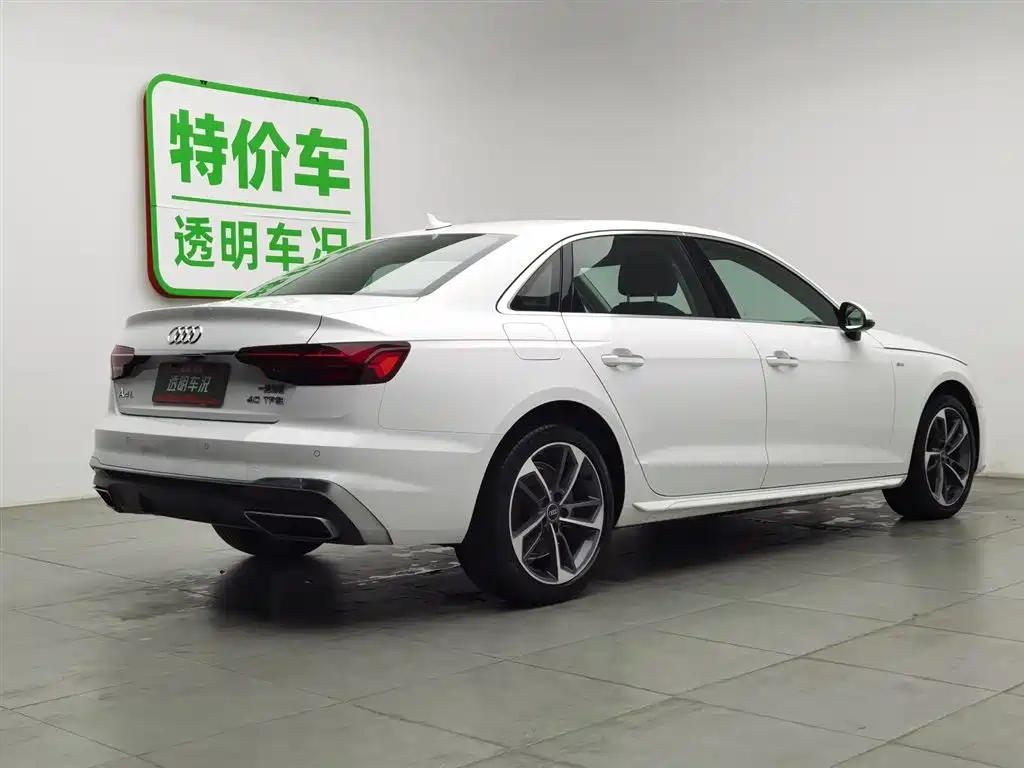 Audi A4L 2022 40 TFSI Fashionable and Dynamic купить на сайте DeffCars