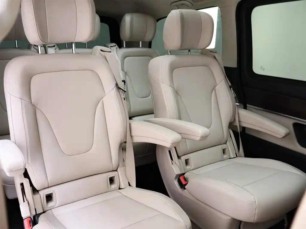 Mercedes-Benz V-Class 2022 V 260 Pilot Edition купить на сайте DeffCars