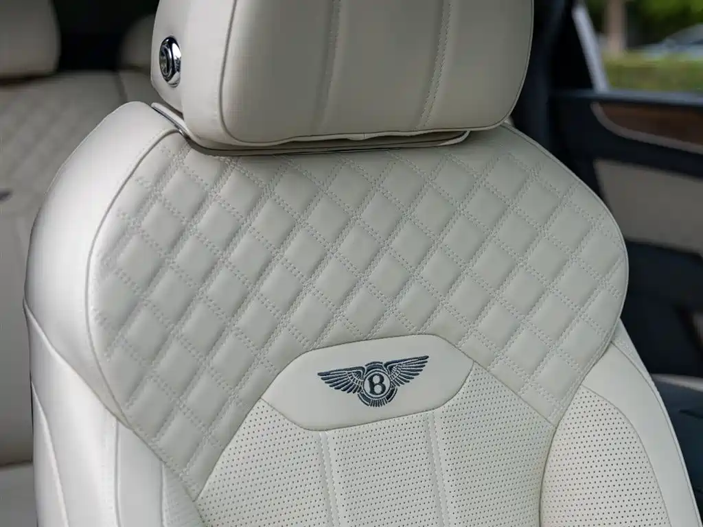 Bentayga 2022 4.0T V8 купить на сайте DeffCars