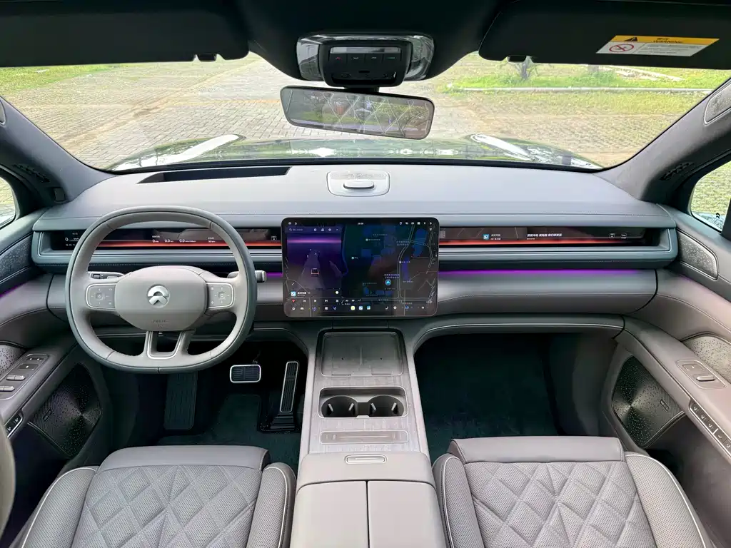 NIO ES8 2026 Six-seater Executive Deluxe Edition купить на сайте DeffCars