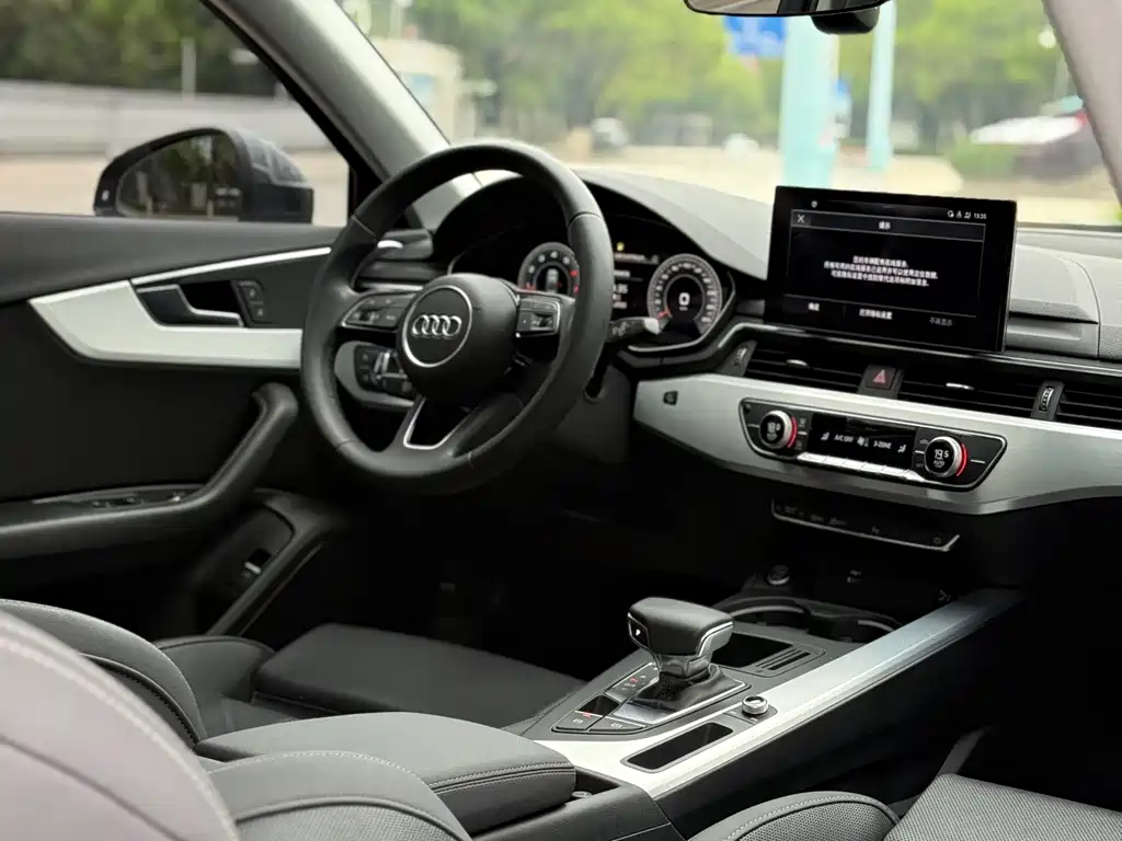 Audi A4L 2022 40 TFSI Fashionable and Dynamic купить на сайте DeffCars