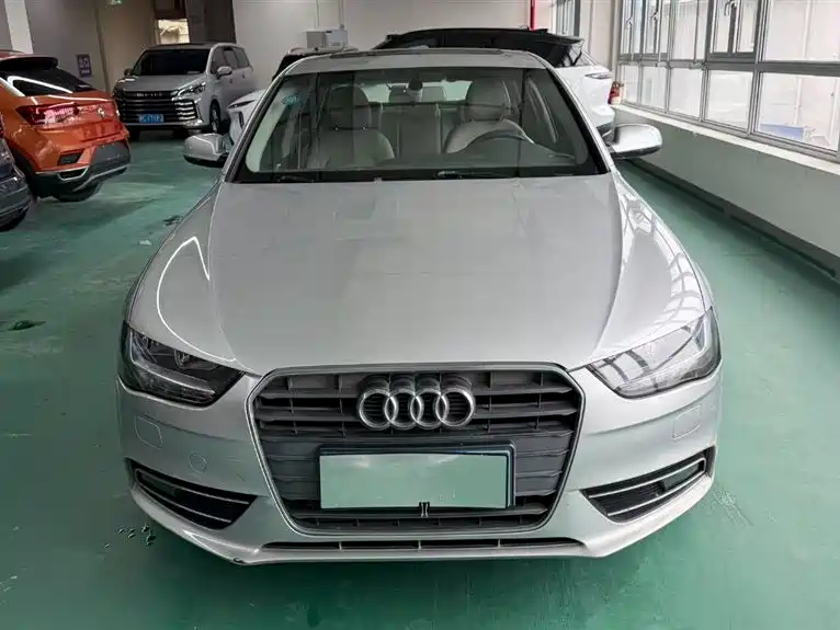 Audi A4L 2013 30 TFSI automatic comfort type купить на сайте DeffCars