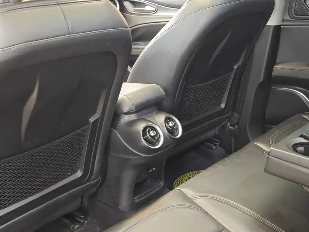 Stelvio 2017 2.0T 200HP Elite Edition купить на сайте DeffCars