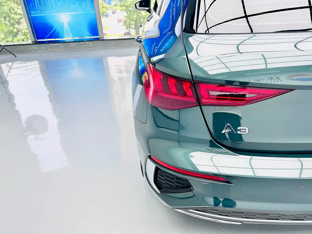 Audi A3 2023 facelift Sportback 35 TFSI stylish and sporty купить на сайте DeffCars