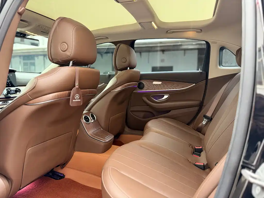 Mercedes-Benz E-Class 2022 E 300 L Fashion купить на сайте DeffCars