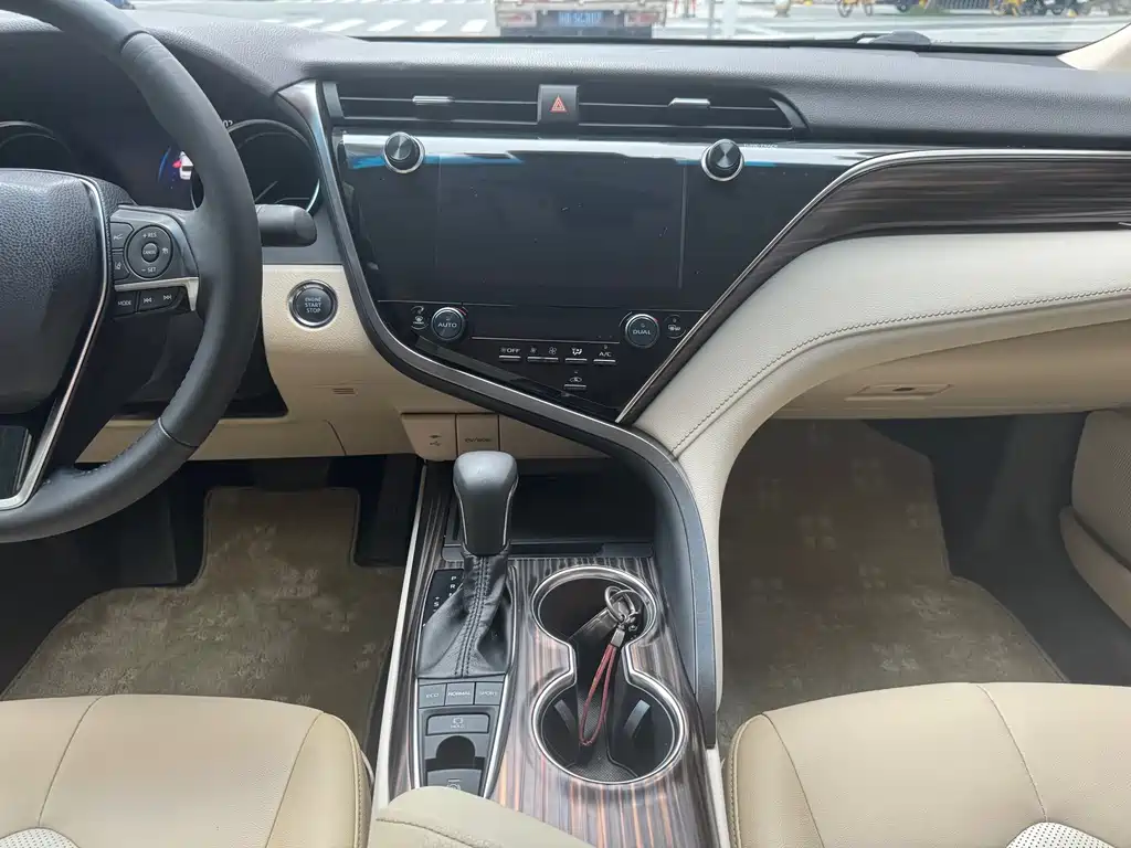 Camry 2019 2.5G Deluxe Edition National V купить на сайте DeffCars