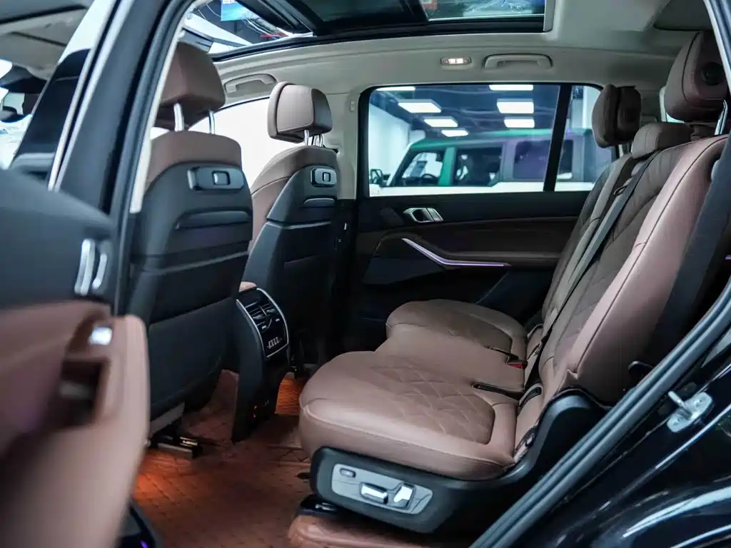 BMW X7 2023 xDrive40i Leading Luxury Package купить на сайте DeffCars
