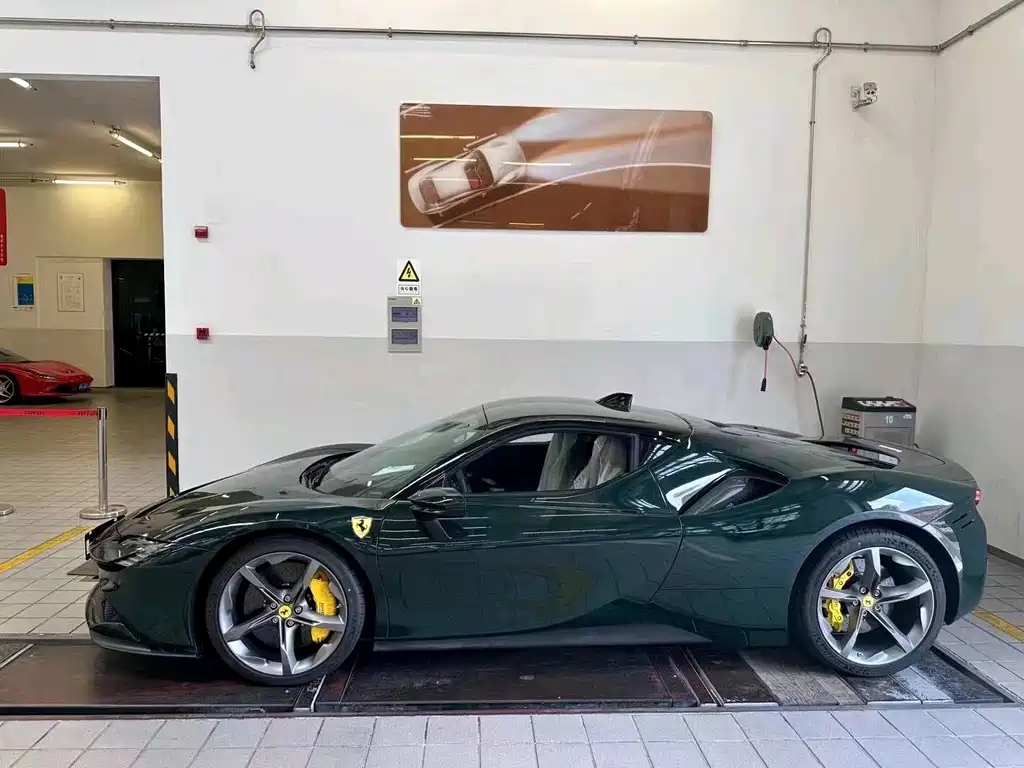 SF90 2020 3.9T V8 Stradale купить на сайте DeffCars