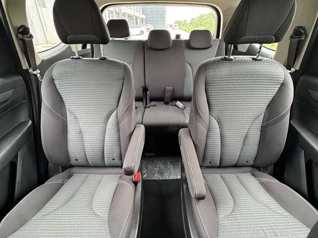 Baojun 730 2019 1.5L manual fashion 7 seats National V купить на сайте DeffCars