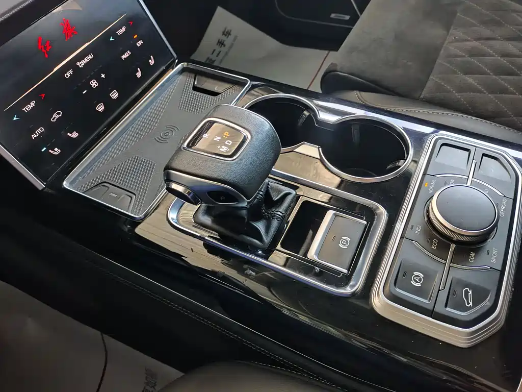 Hongqi HS7 2022 3.0T automatic four-wheel drive smart connected flagship version, five seats купить на сайте DeffCars
