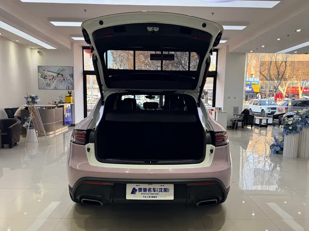 Macan 2025 Macan 2.0T Dream Edition купить на сайте DeffCars