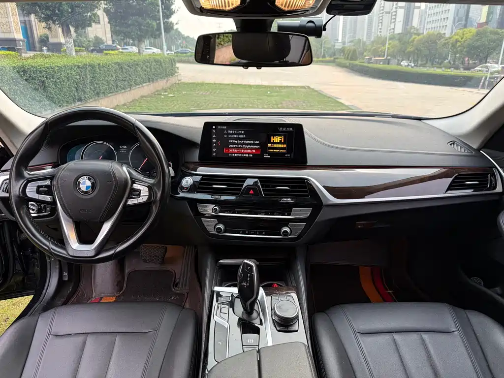 BMW 5 Series 2018 525Li Luxury Package купить на сайте DeffCars
