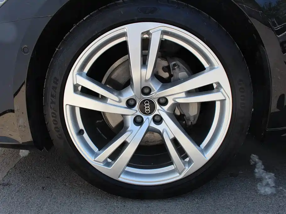 Audi A7L 2024 45TFSI quattro S-line vision type liquid crystal package купить на сайте DeffCars