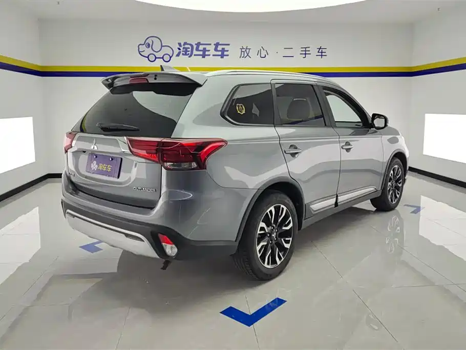 Outlander 2020 2.0L 2WD Enjoy Edition 5 seats купить на сайте DeffCars