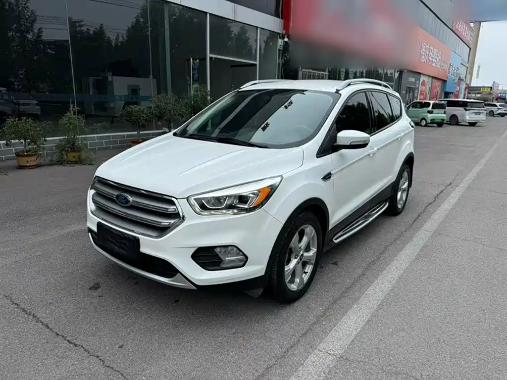 Escape 2017 EcoBoost 180 two-wheel drive refined airfoil купить на сайте DeffCars