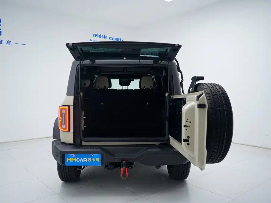 Ford Bronco 2024 2.3T Long Beach купить на сайте DeffCars