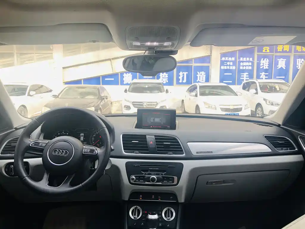 Audi Q3 2015 35 TFSI quattro technology купить на сайте DeffCars