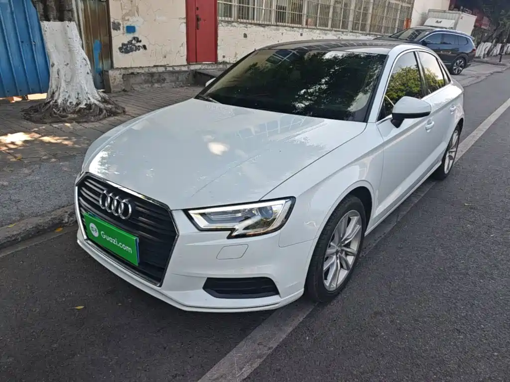 Audi A3 2018 30th Anniversary Limousine 35 TFSI Enterprising купить на сайте DeffCars