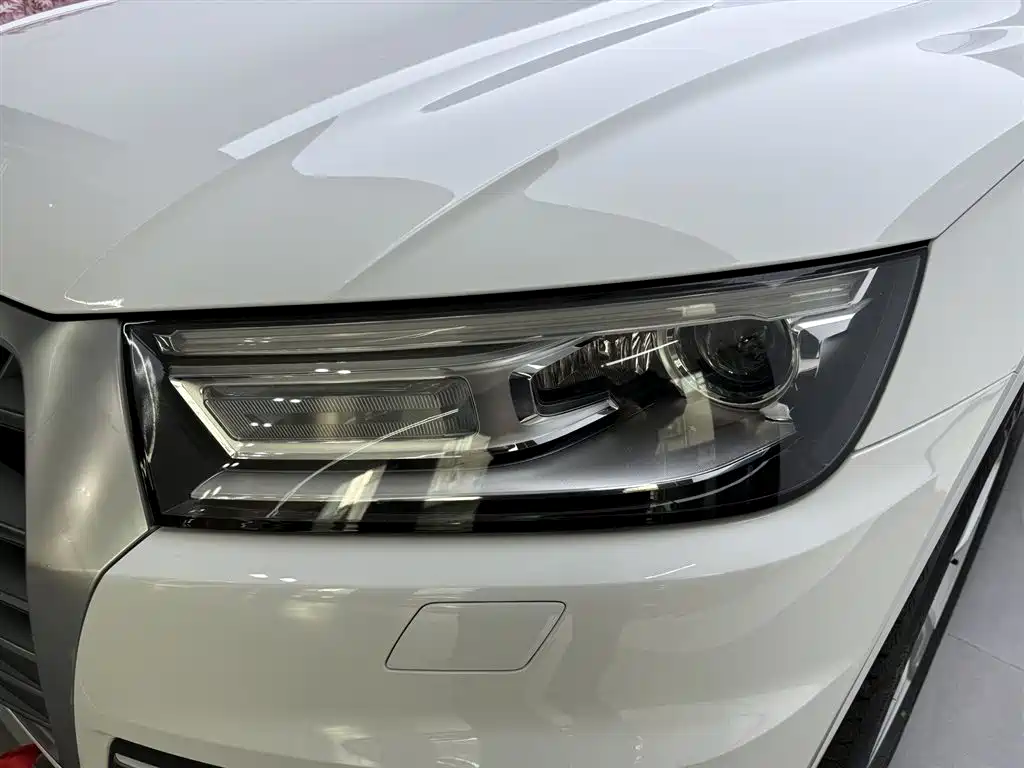 Audi Q5L 2020 facelift 40 TFSI enjoys fashionable style купить на сайте DeffCars