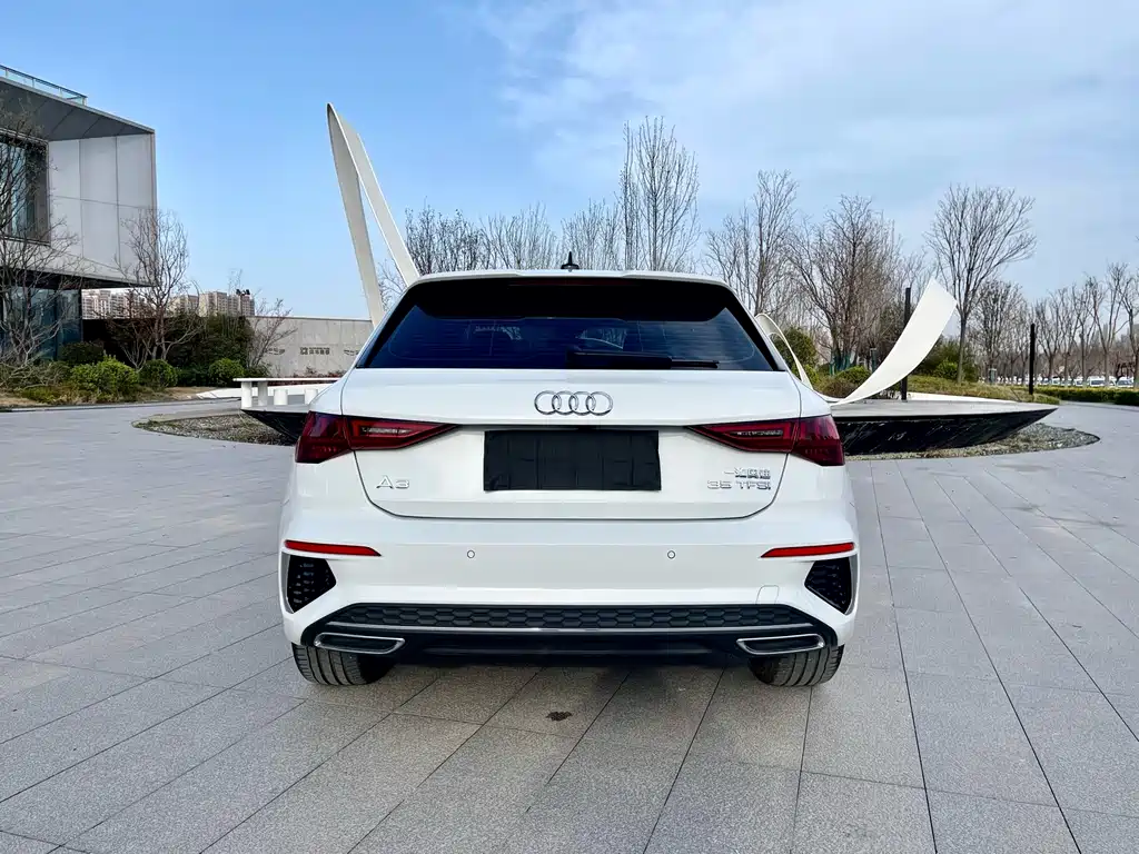 Audi A3 2023 facelift Sportback 35 TFSI stylish and sporty купить на сайте DeffCars