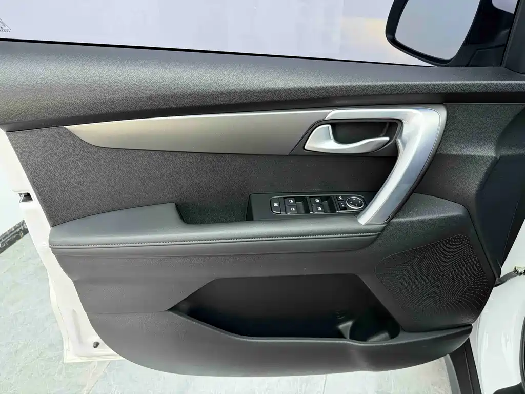 Zhipao 2019 2.0L Automatic Smart Enjoy Deluxe Edition купить на сайте DeffCars