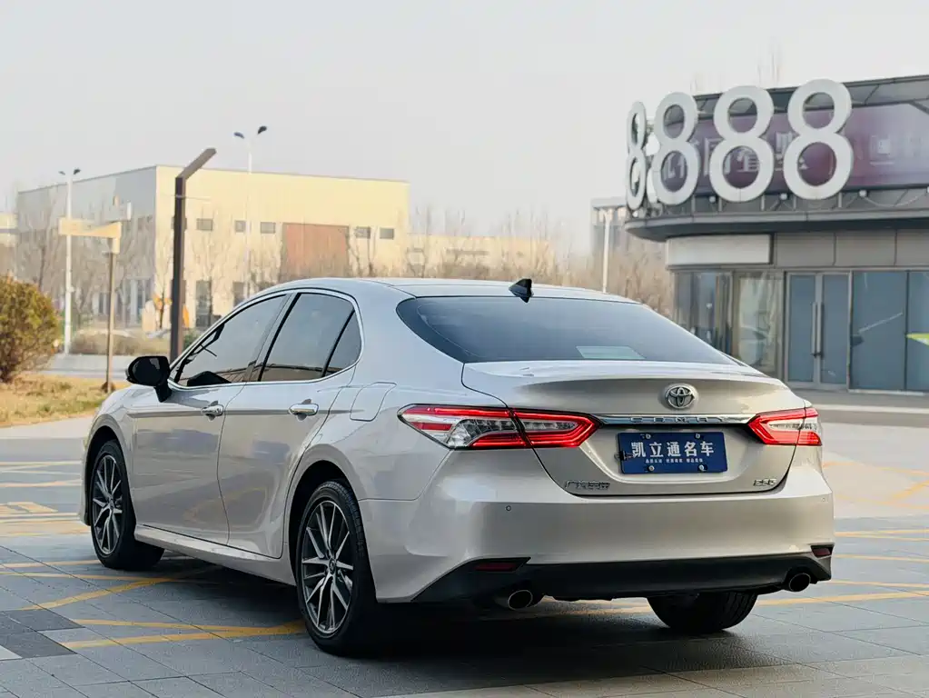 Camry 2021 2.5G Deluxe Edition купить на сайте DeffCars