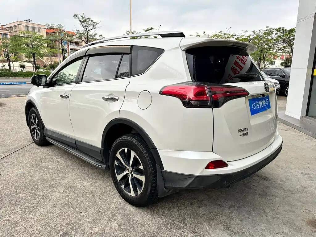 RAV4 Rongfang 2018 2.0L CVT two-wheel drive fashion X version купить на сайте DeffCars