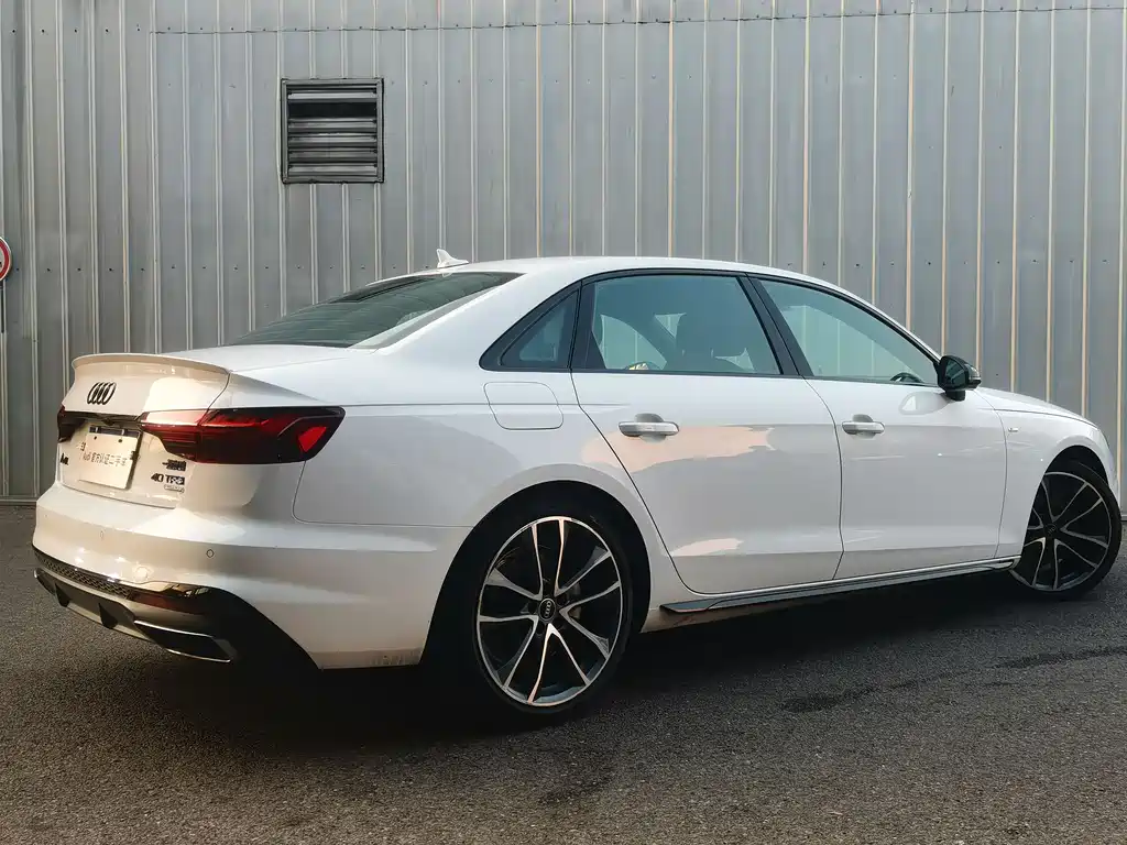 Audi A4L 2023 40 TFSI quattro luxury and dynamic model купить на сайте DeffCars