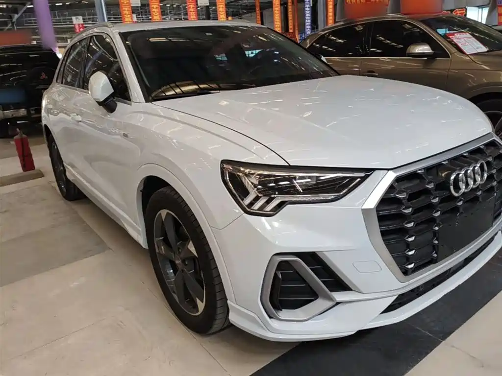 Audi Q3 2019 35 TFSI Fashionable and Dynamic купить на сайте DeffCars
