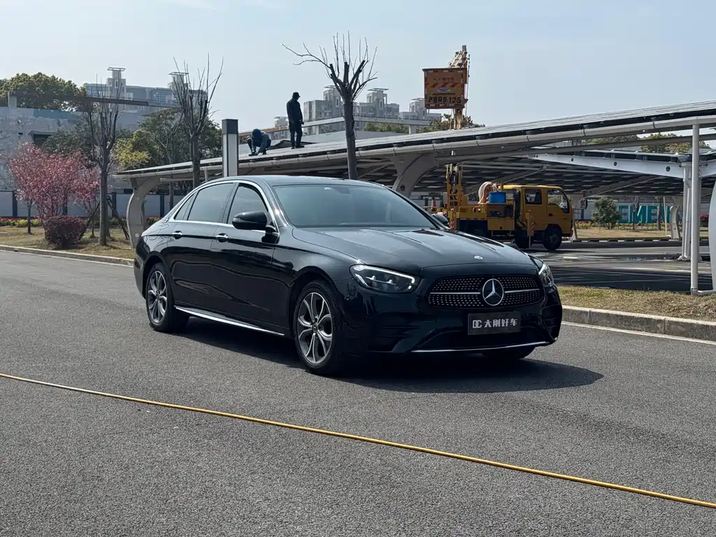 Mercedes-Benz E-Class 2023 facelift E 300 L sporty and stylish купить на сайте DeffCars