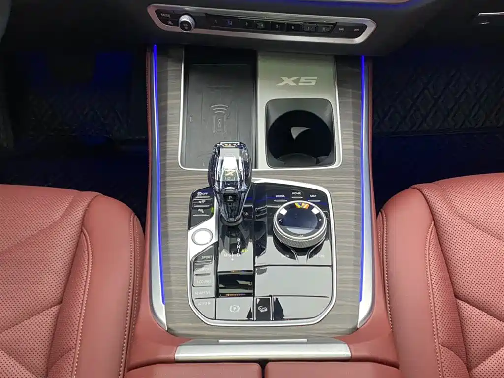 BMW X5 2022 facelift xDrive 40Li M sports package купить на сайте DeffCars