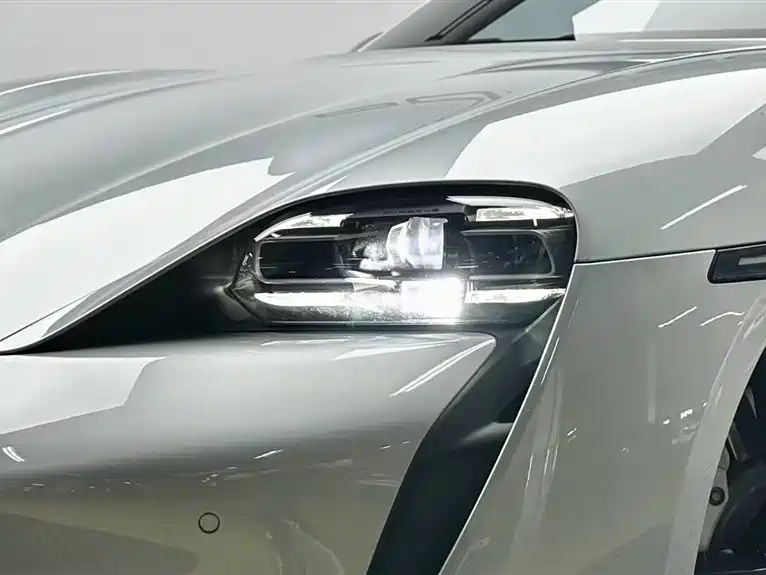 Taycan 2019 4S купить на сайте DeffCars