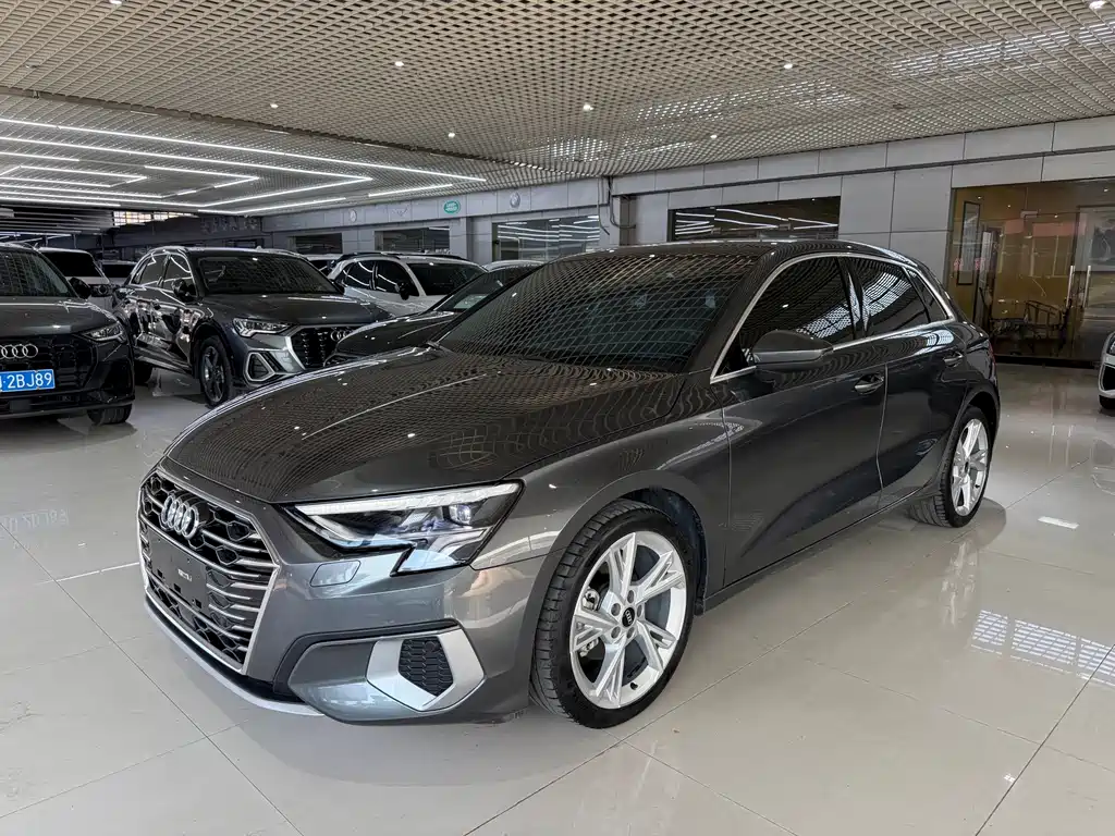Audi A3 2023 facelift Sportback 35 TFSI stylish and elegant купить на сайте DeffCars