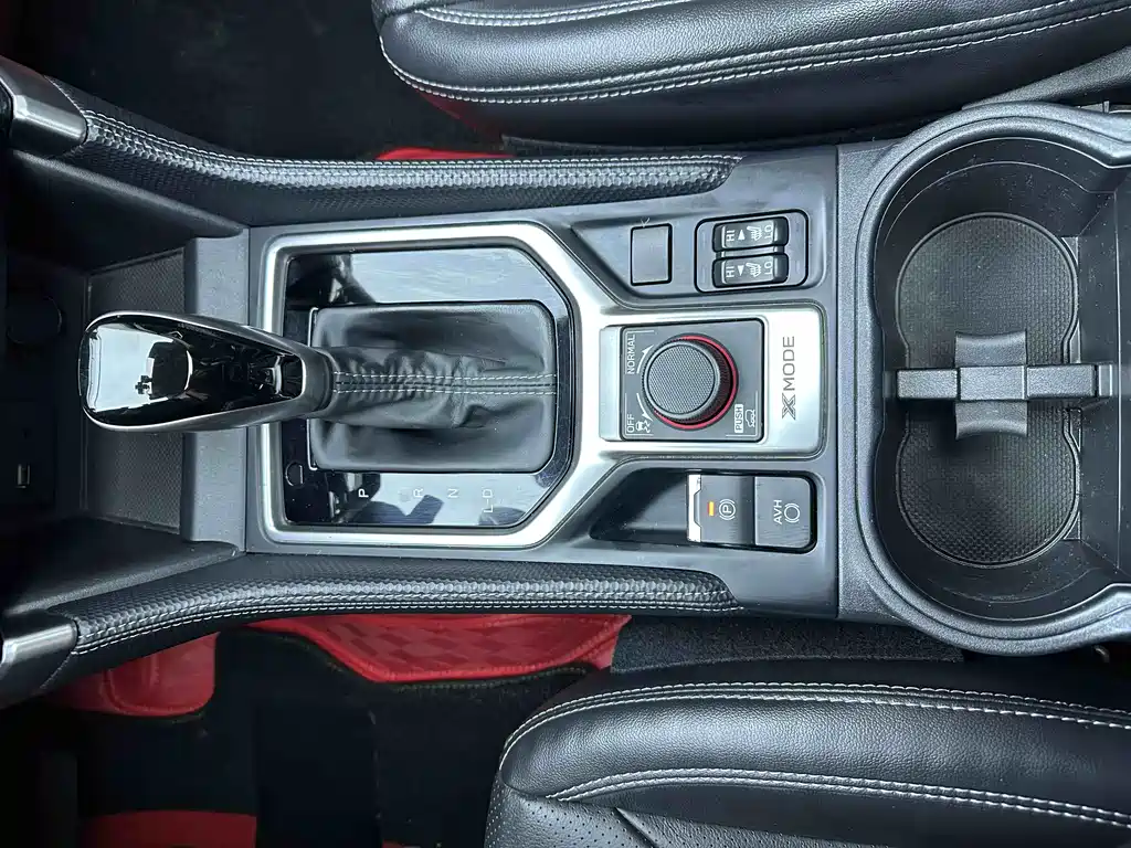 Forester 2022 2.0i AWD Deluxe Edition EyeSight купить на сайте DeffCars