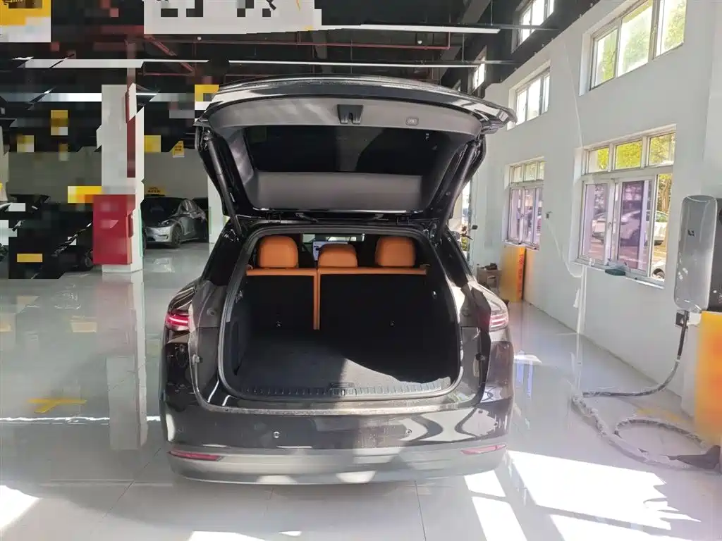 Ideal i6 2025 four-wheel drive standard version купить на сайте DeffCars
