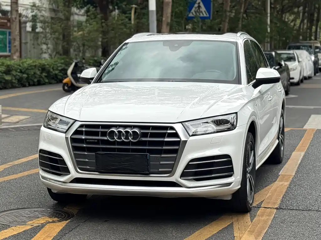Audi Q5L 2020 facelift 40 TFSI enjoys fashionable style купить на сайте DeffCars