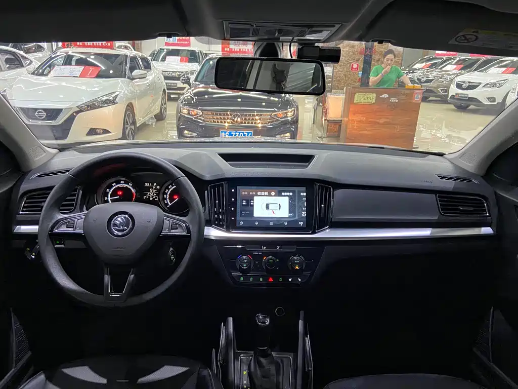Komic 2023 facelift 1.5L automatic comfort version купить на сайте DeffCars