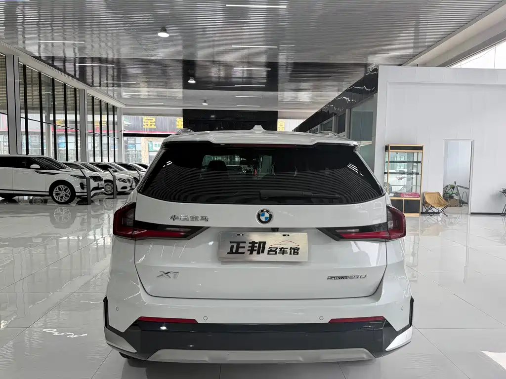 BMW X1 2023 sDrive20Li X Design Package купить на сайте DeffCars