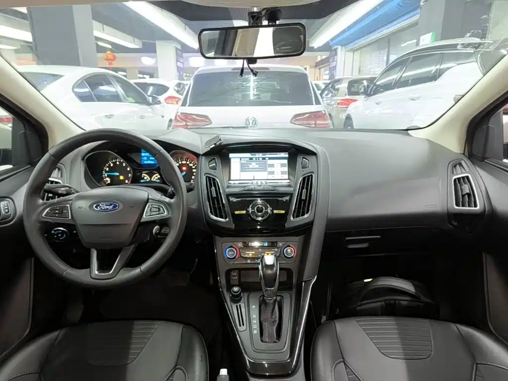 Focus 2015 sedan 1.6L automatic fashion model купить на сайте DeffCars
