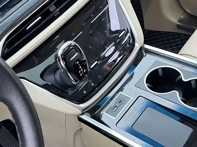 Buick GL8 2022 ES Lu Zun 653T Exclusive Type купить на сайте DeffCars