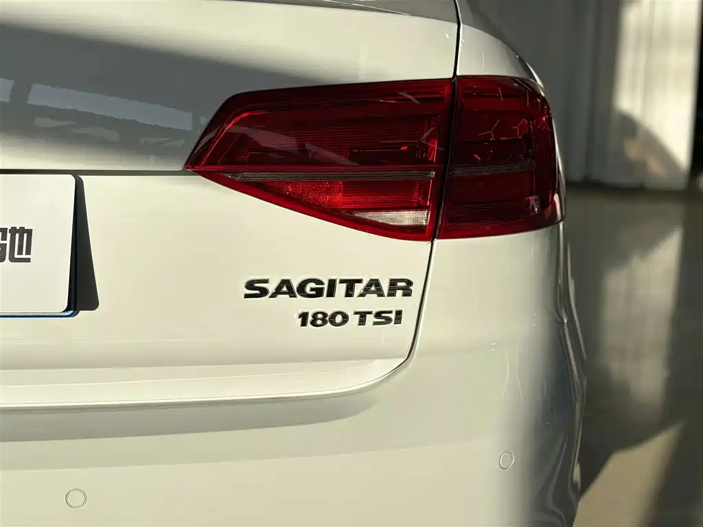Sagitar 2018 180TSI DSG Premium Edition купить на сайте DeffCars