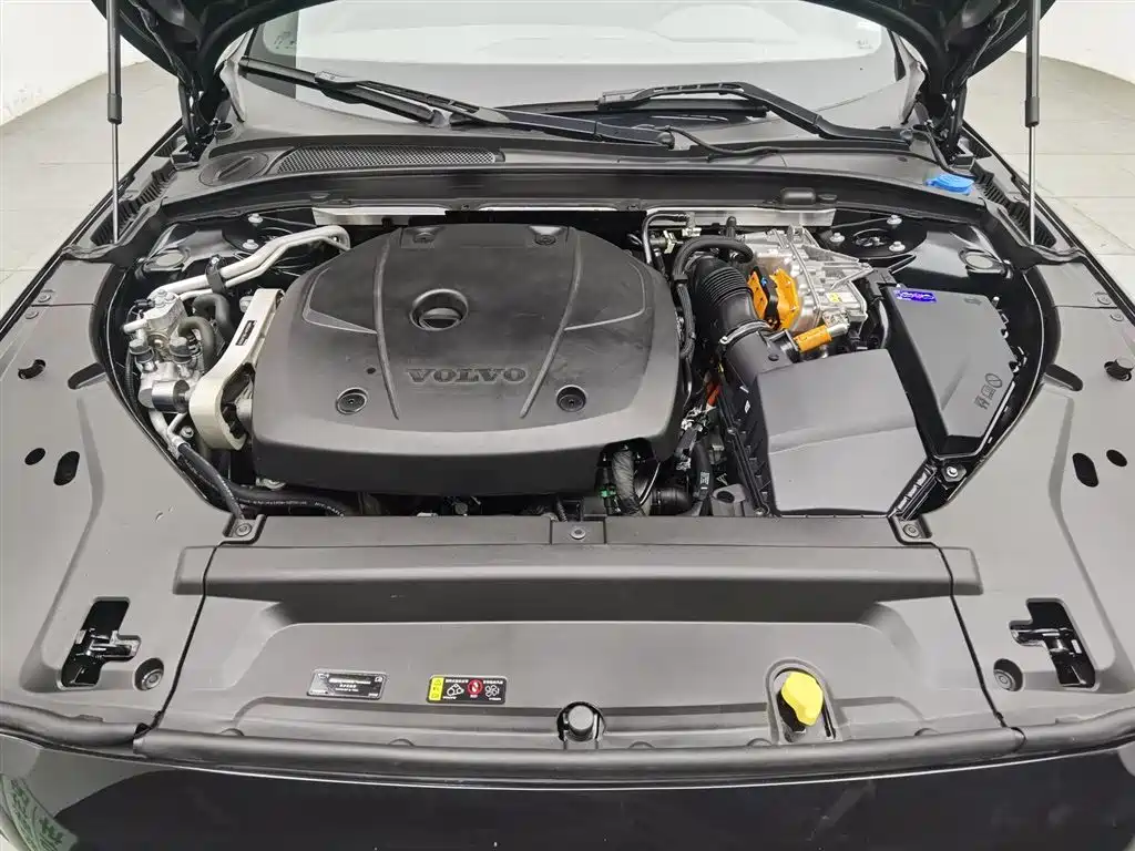 Volvo S90 plug-in hybrid 2024 plug-in hybrid four-wheel drive long range Zhiyi luxury version купить на сайте DeffCars