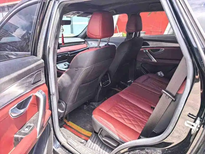 Jietu X70 PLUS 2023 model 1.5T DCT Brave PLUS 7 seats купить на сайте DeffCars