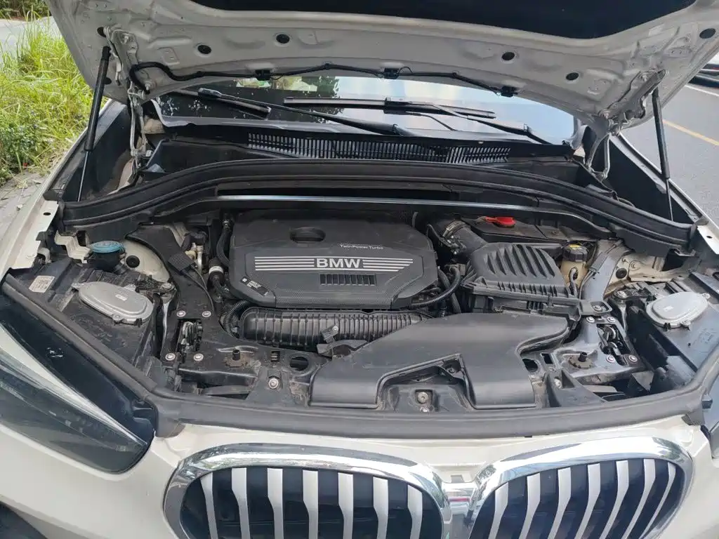 BMW X1 2021 sDrive25Li Leading Model купить на сайте DeffCars