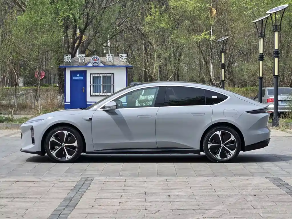 NIO ET5 2025 model 75kWh купить на сайте DeffCars