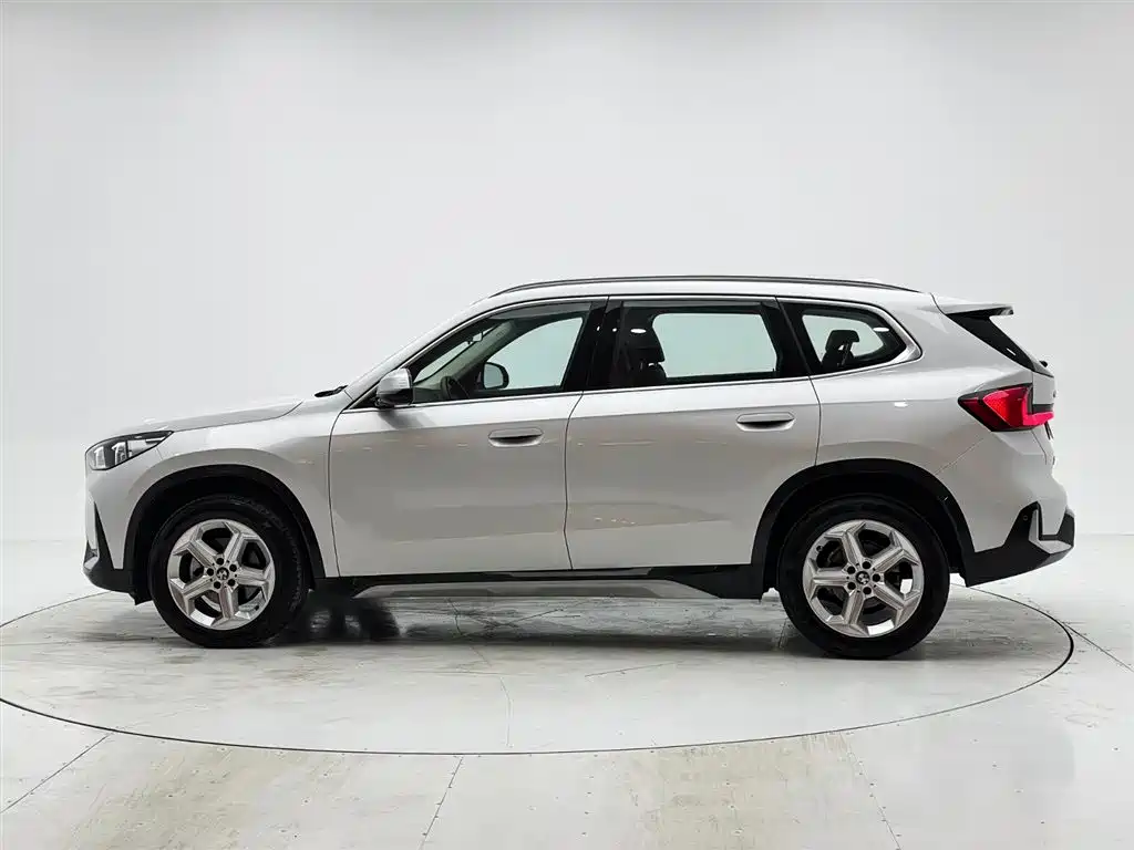 BMW X1 2023 sDrive20Li X Design Package купить на сайте DeffCars