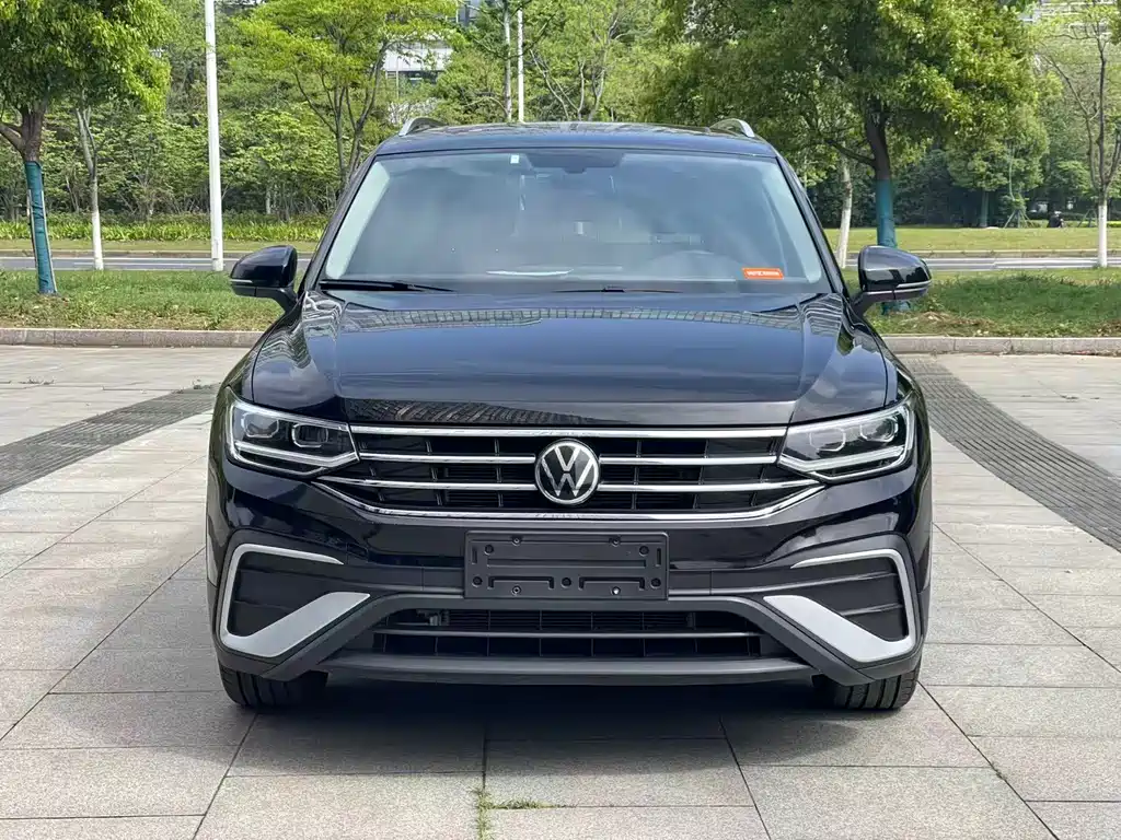 Tiguan L 2022 330TSI automatic two-wheel drive smart version купить на сайте DeffCars