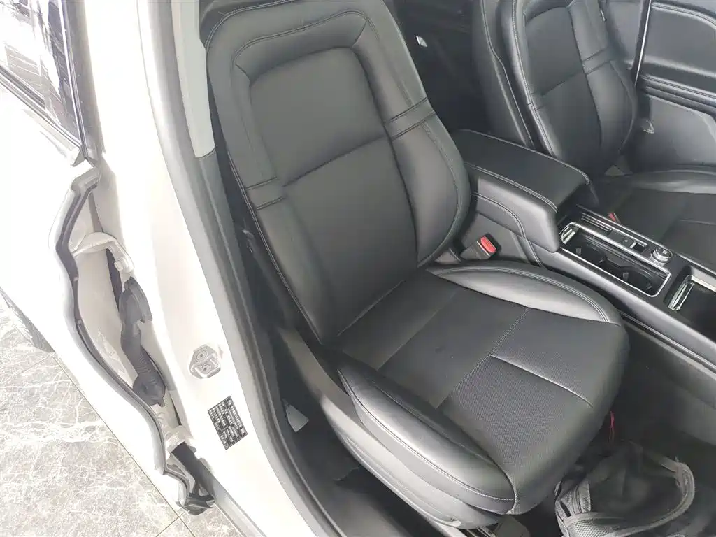Adventurer 2022 facelift 2.0T two-wheel drive exclusive version купить на сайте DeffCars