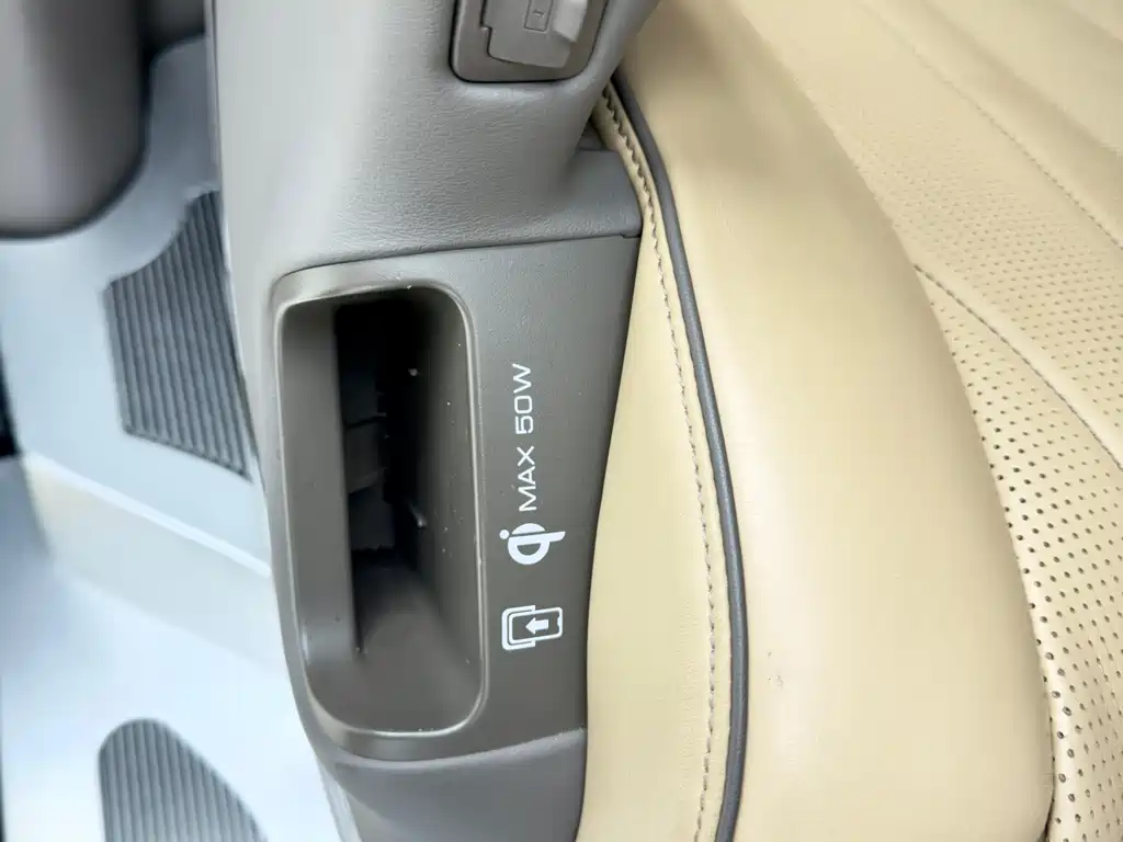 Denza D9 2022 DM-i 970 four-wheel drive flagship model купить на сайте DeffCars